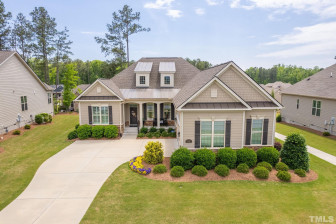 2533 Club Level Dr Apex, NC 27523