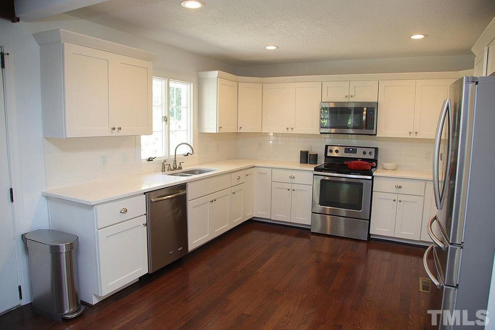 3712 Pleasant Valley Rd Raleigh, NC 27612
