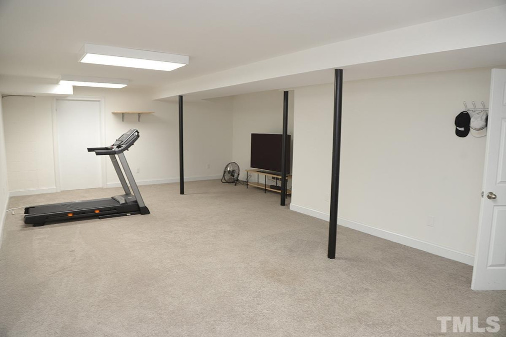 3712 Pleasant Valley Rd Raleigh, NC 27612