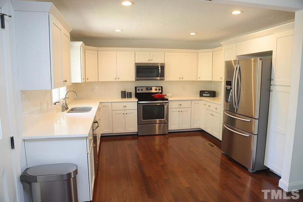 3712 Pleasant Valley Rd Raleigh, NC 27612