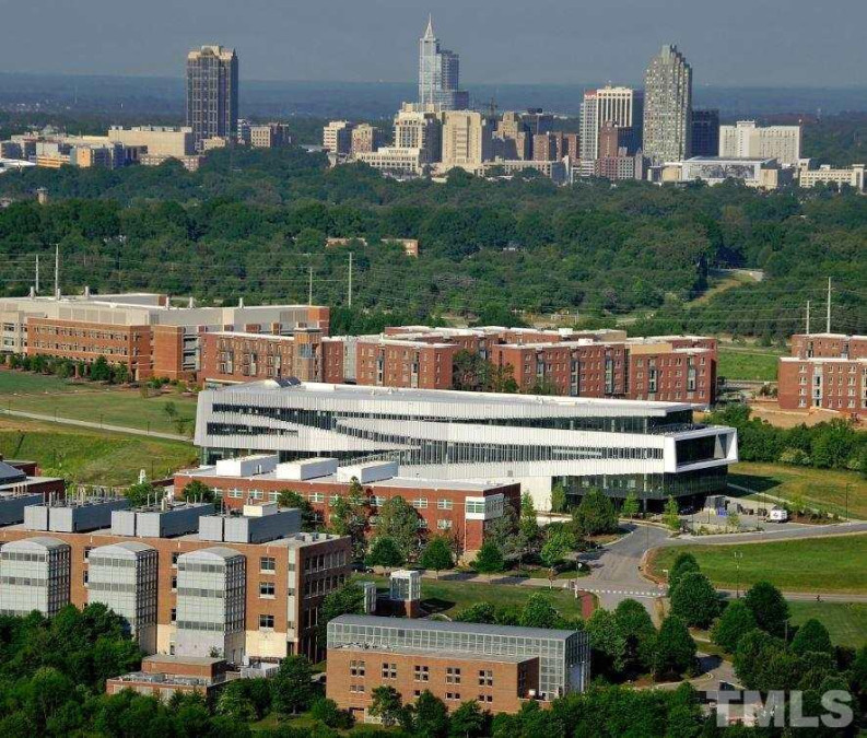 2441 Campus Shore Dr Raleigh, NC 27606