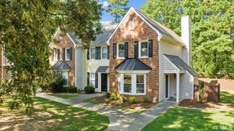 1 Forest Glen Dr Chapel Hill, NC 27517