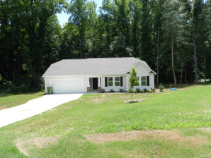402 Roberts Rd Willow Springs, NC 27592