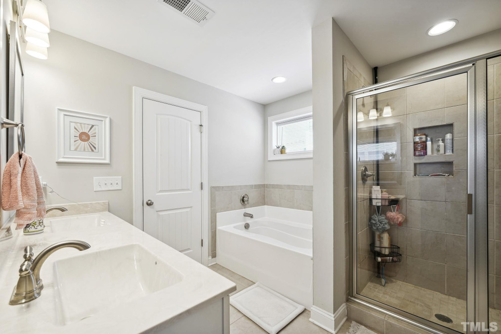 328 Spruce Pine Trl Knightdale, NC 27545