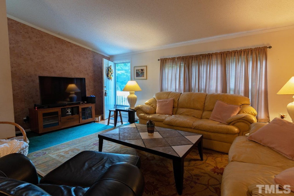 615 Nc 96 Hw Four Oaks, NC 27524