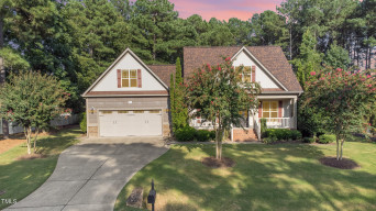 23 Cabernet Ct Clayton, NC 27520