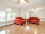 529 Hillcrest Ave Burlington, NC 27215