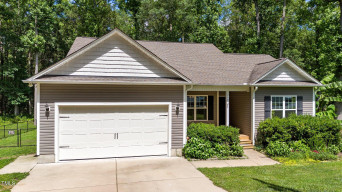 216 Pear Tree Ln Clayton, NC 27520