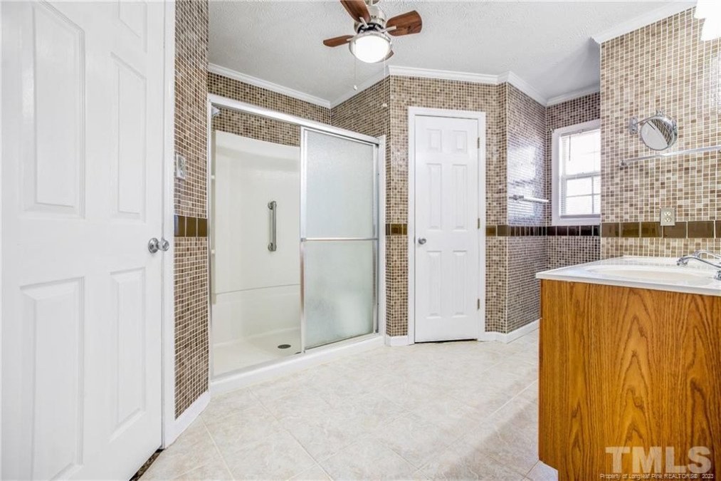 102 Summerchase Dr Fayetteville, NC 28311