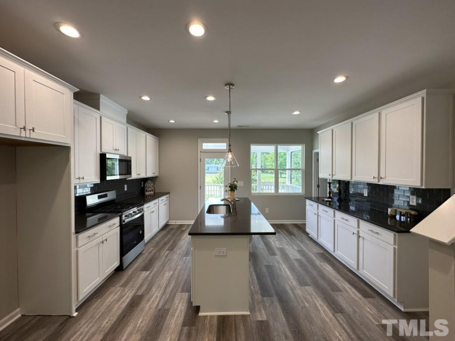 2907 Dallas Valley Ln Apex, NC 27502