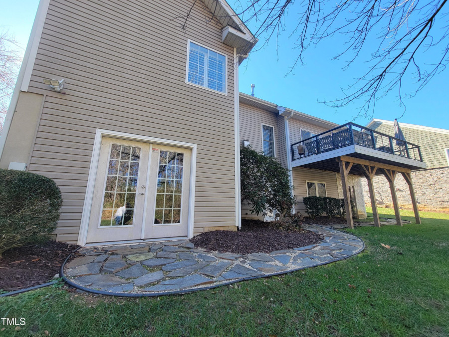 7 Hickory Dr Elon, NC 27244