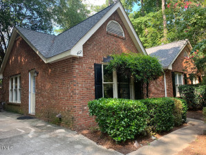 402 Berryhill Dr Carrboro, NC 27510