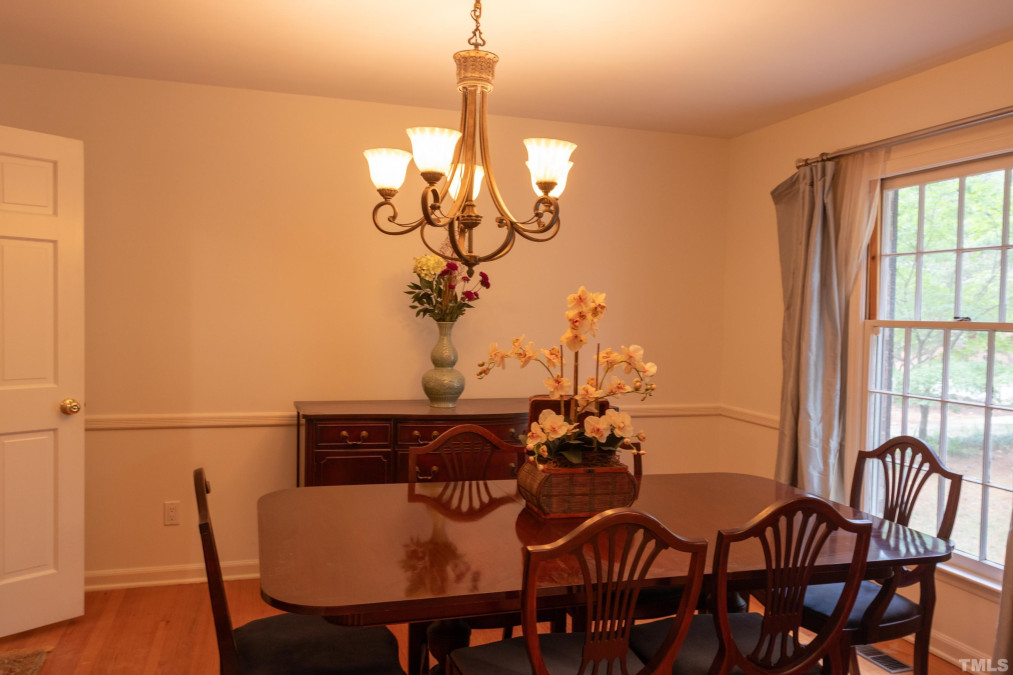811 Emory Dr Chapel Hill, NC 27517