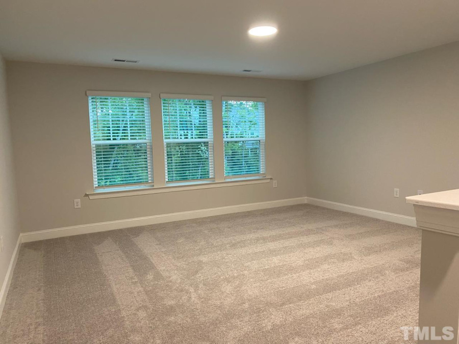 113 Faxton Way Holly Springs, NC 27540
