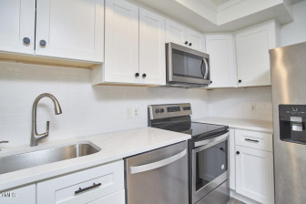 14 Shepherd Ln Chapel Hill, NC 27514