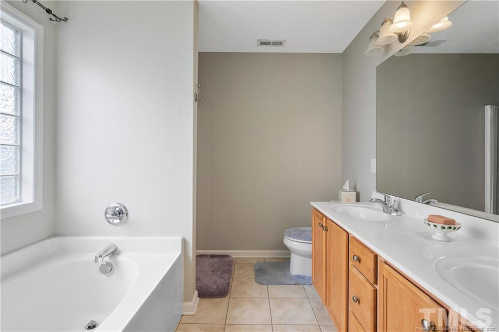 1920 Caviness St Fayetteville, NC 28314