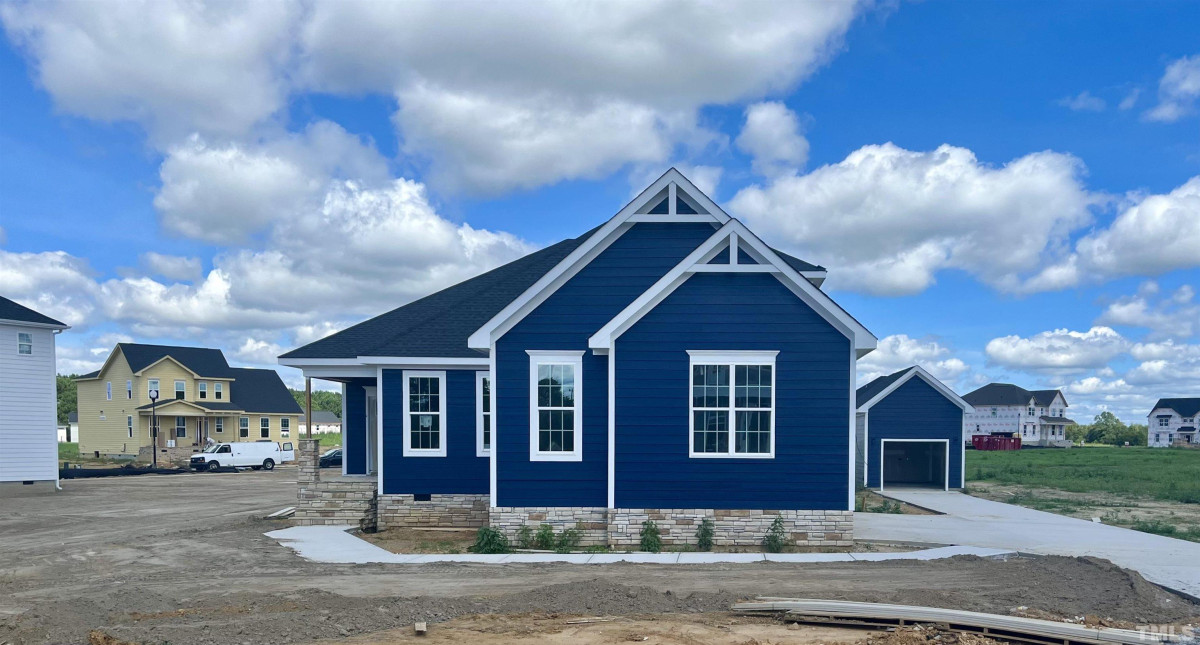 201 Dungannon Loop, Clayton, NC 27520 Raleigh Realty