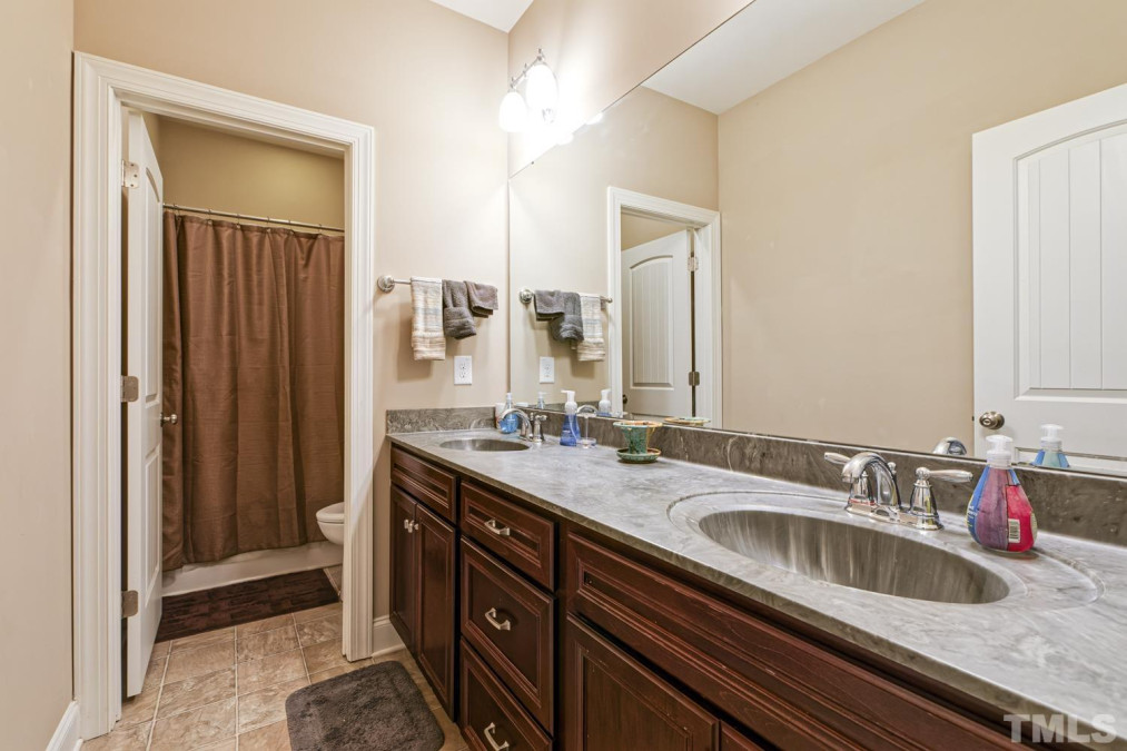 83 Clarks Creek Rd Pittsboro, NC 27312