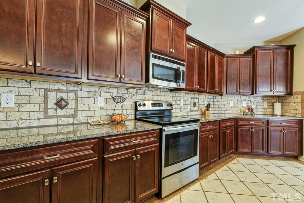 83 Clarks Creek Rd Pittsboro, NC 27312