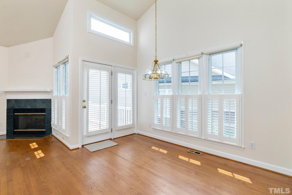 305 Boltstone Ct Cary, NC 27513