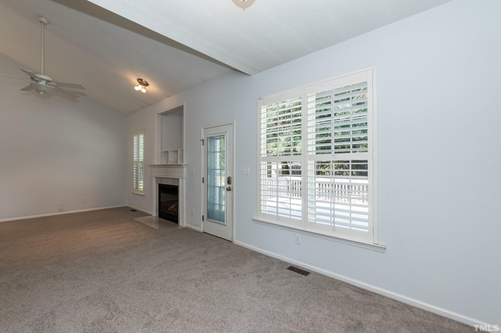 124 Pondfield Ct Clayton, NC 27527