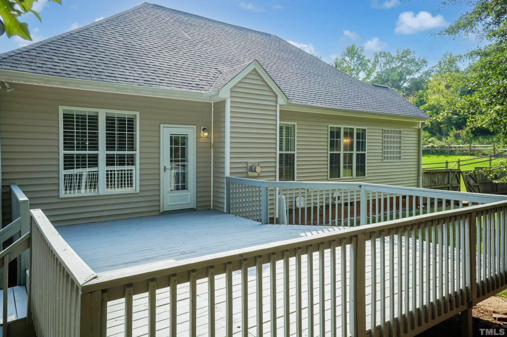 124 Pondfield Ct Clayton, NC 27527