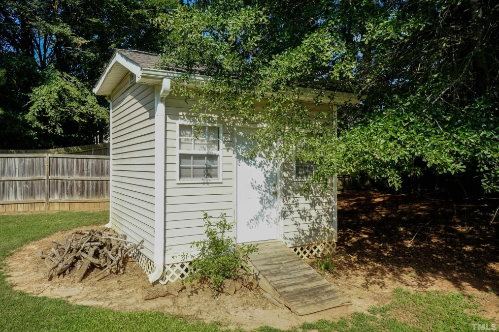 124 Pondfield Ct Clayton, NC 27527