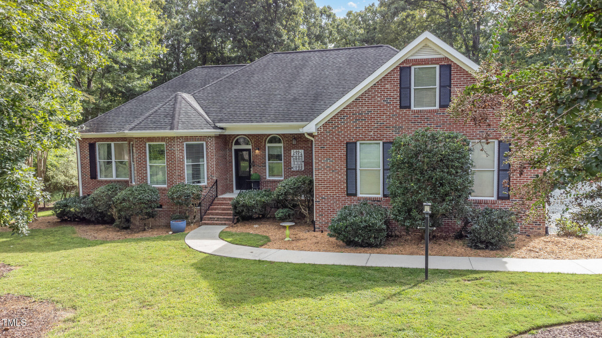 3423 Iva Ada Dr Hillsborough, NC 27278