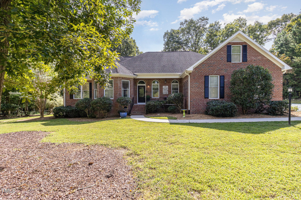 3423 Iva Ada Dr Hillsborough, NC 27278