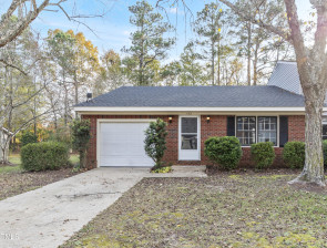 132 Rollingwood Dr Dunn, NC 28334