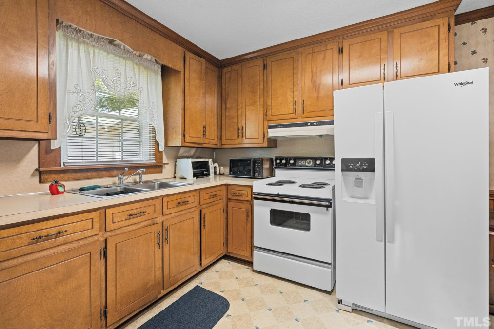 803 Pleasant Dr Durham, NC 27703