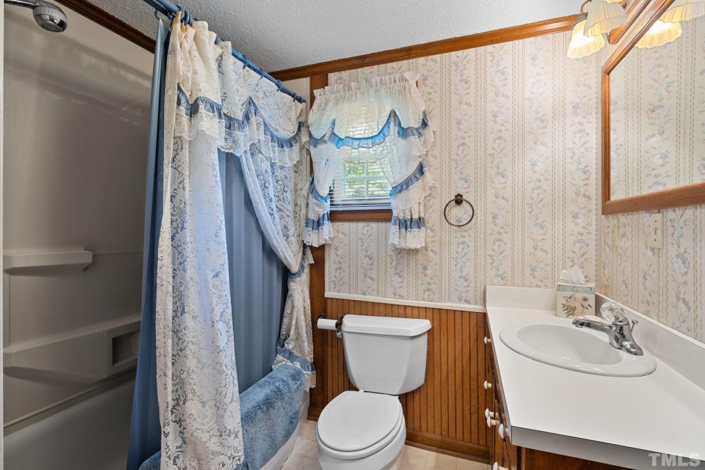 803 Pleasant Dr Durham, NC 27703