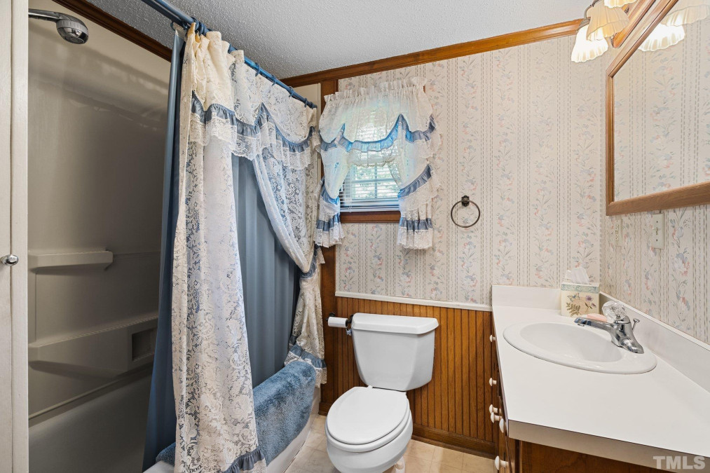 803 Pleasant Dr Durham, NC 27703