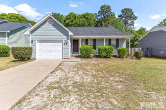 3129 Nontucket Ln Hope Mills, NC 28348
