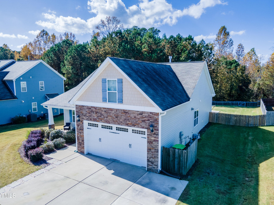 4149 Weavers Pond Dr Zebulon, NC 27597