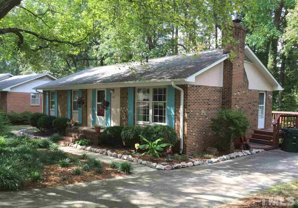 320 Northclift Dr, Raleigh, NC 27609 Raleigh Realty