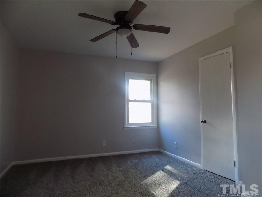 1814 Ireland Dr Fayetteville, NC 28304