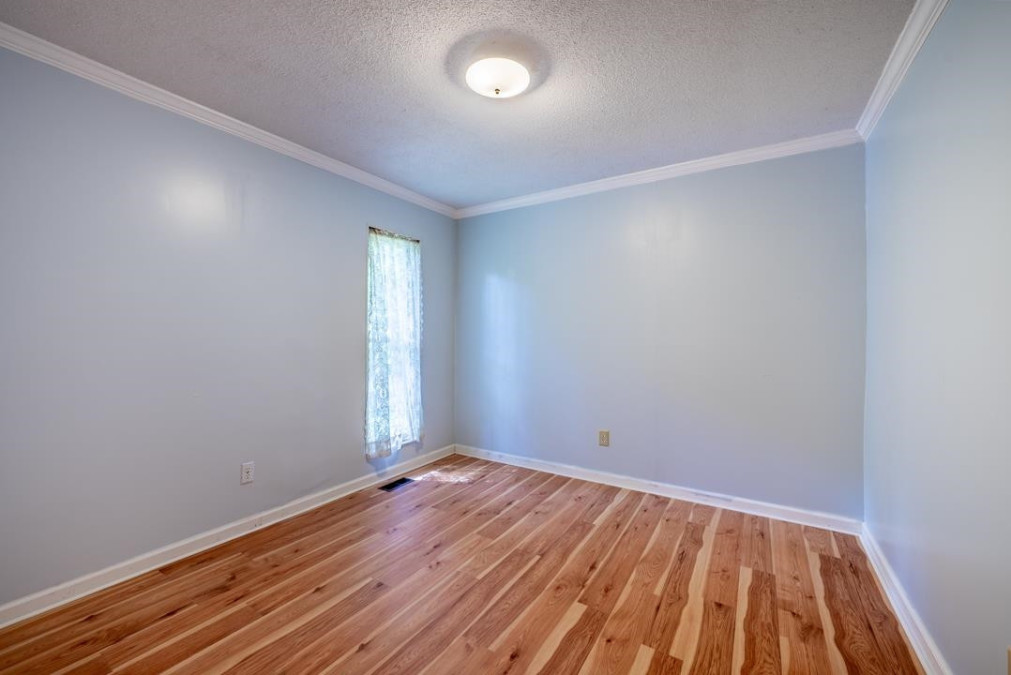 237 Barclay Rd Durham, NC 27712