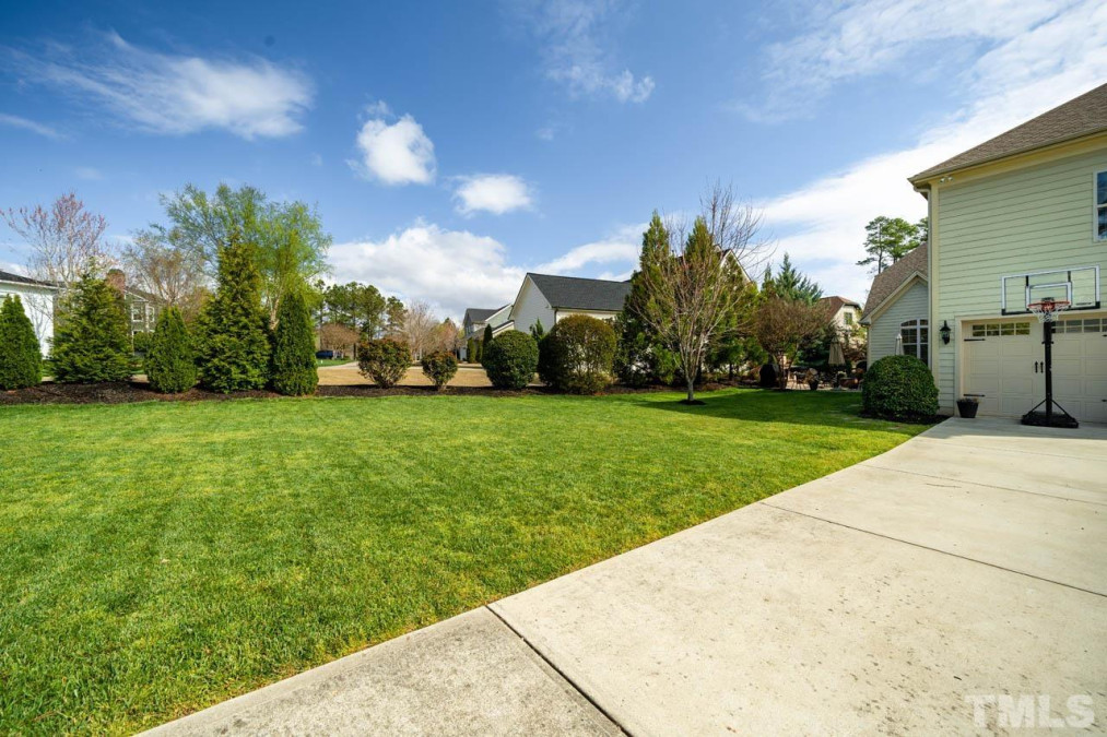 205 Dark Forest Dr Chapel Hill, NC 27516