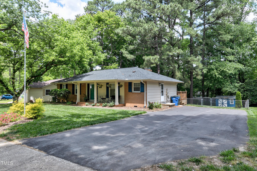400 Northclift Dr, Raleigh, NC 27609 Raleigh Realty