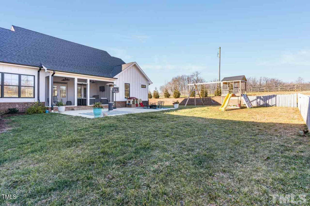 107 Crescent Hill Ln Rougemont, NC 27572