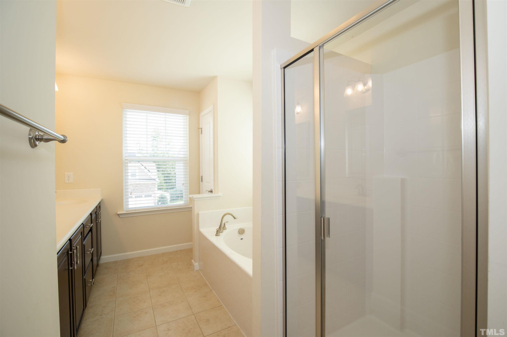 2725 Sardinia Ln Apex, NC 27502