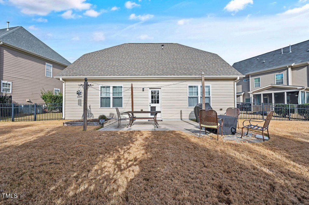 1205 Old Bramble Lane Ln, Fuquay Varina, NC 27526 Raleigh Realty