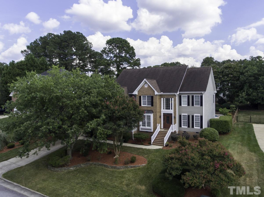 907 Haddon Hall Dr, Apex, NC 27502 Raleigh Realty