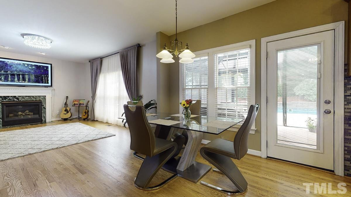 907 Haddon Hall Dr, Apex, NC 27502 Raleigh Realty