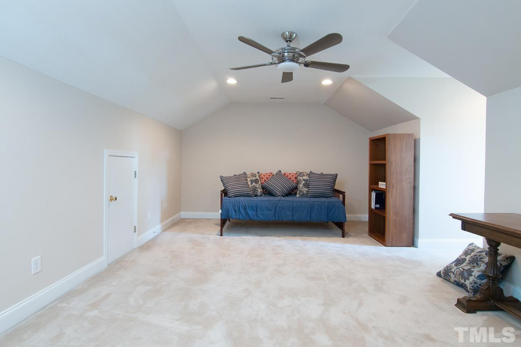 9423 Oglebay Ct Raleigh, NC 27617