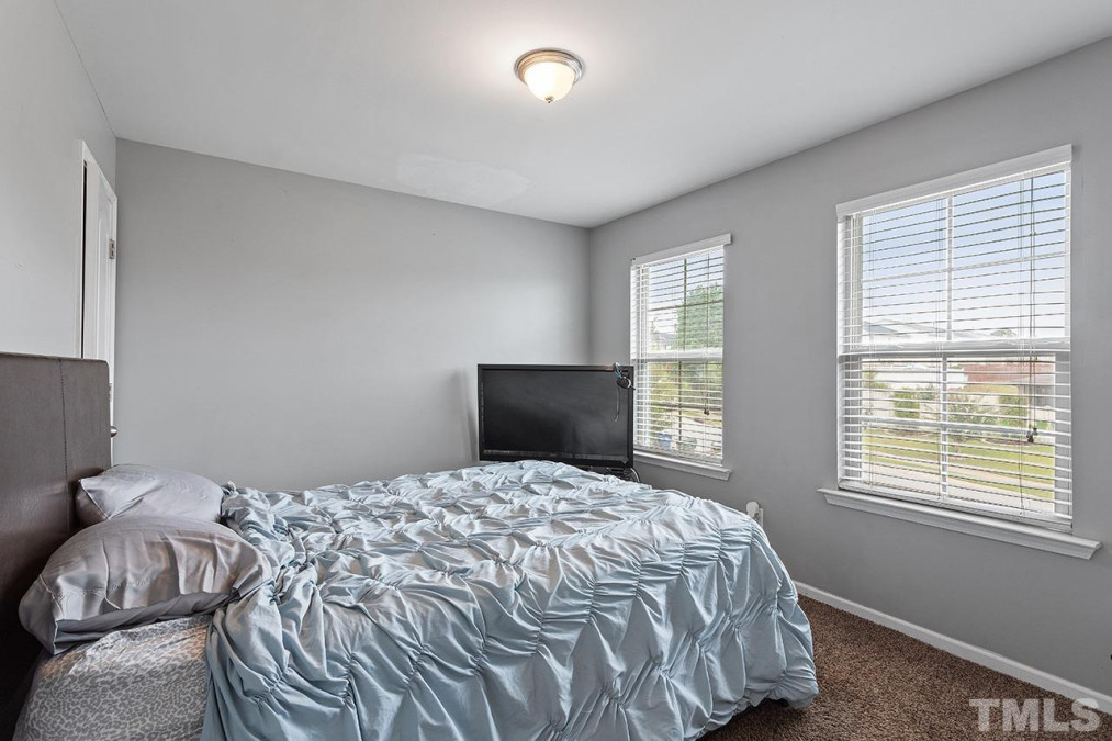 2620 Shepherd Valley St Raleigh, NC 27610