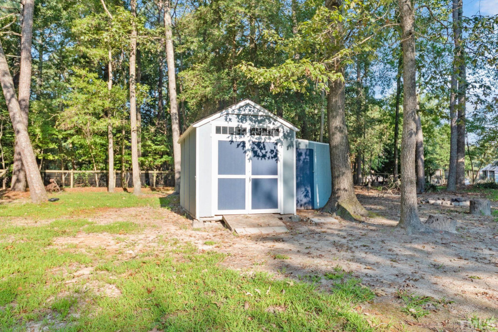 6608 Rose Bay Ct Willow Springs, NC 27592