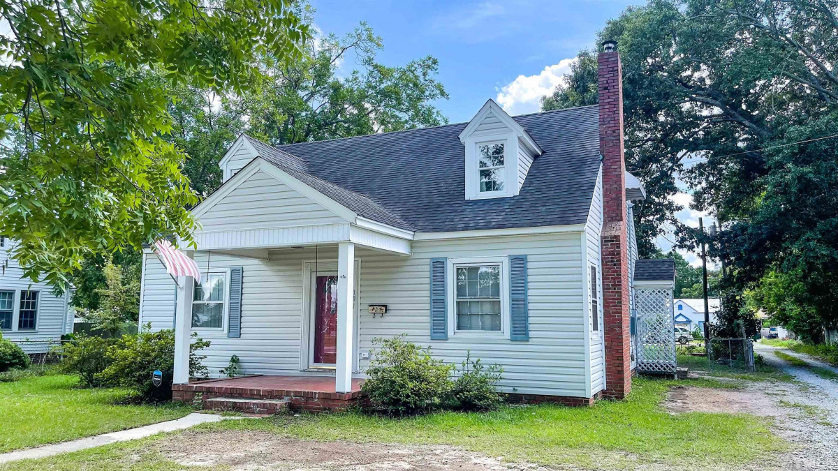107 Pearsall St, Dunn, NC 28334 Raleigh Realty