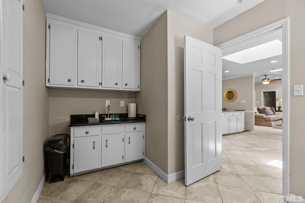 705 Hillandale Dr, Garner, NC 27529 Raleigh Realty